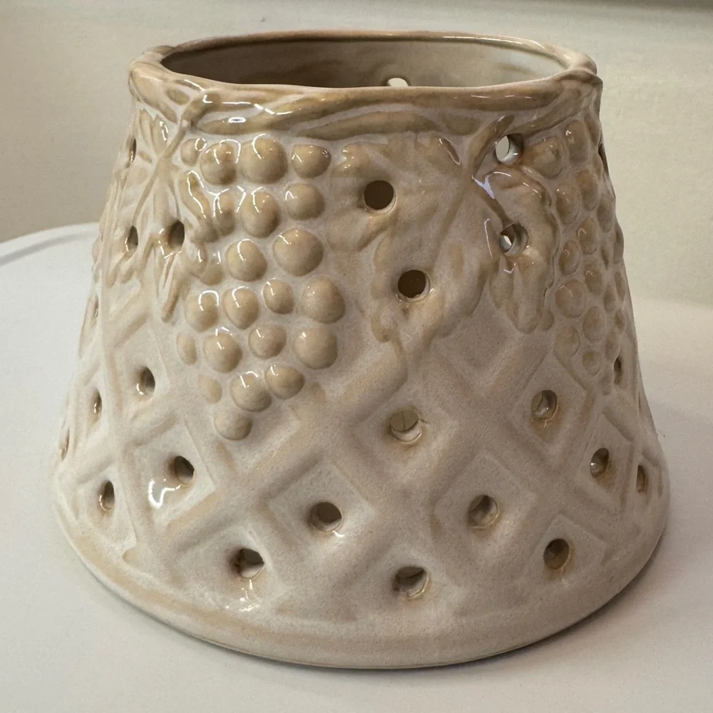 Ceramic Grapevine Decorative Candle Shade - Picture 3 of 10